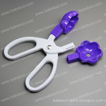 heart and flower shape chololate clip for cake ball tongs and lollip molds